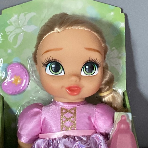 DISNEY RAPUNZEL BABY DOLL BRAND NEW IN BOX - Picture 2 of 5